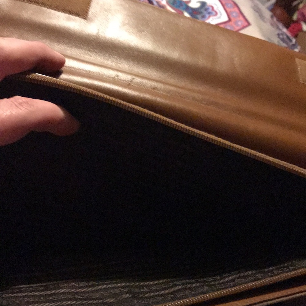 Prada briefcase - Picture 6 of 11